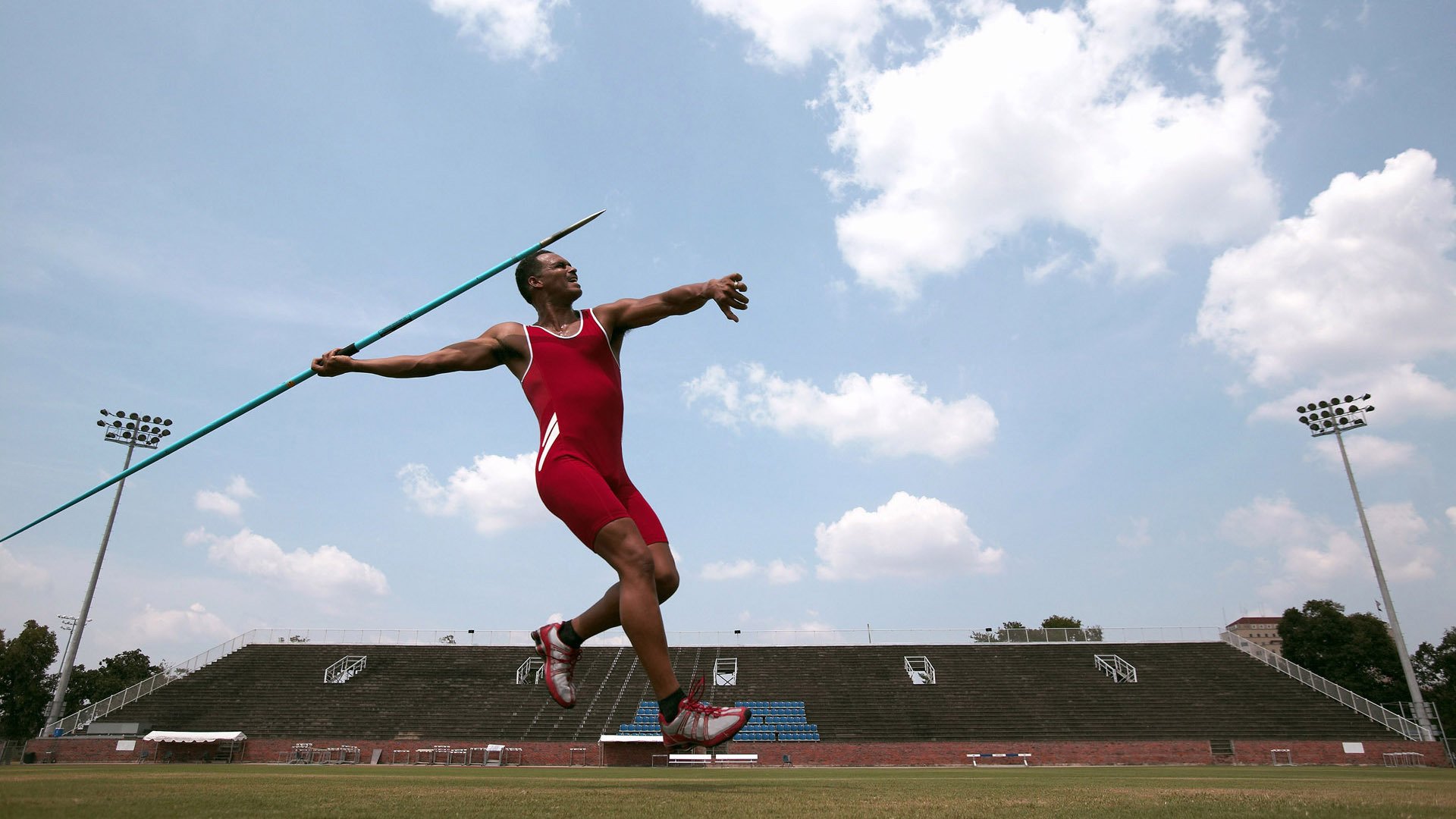 冲浪比赛：与海浪共舞，冲浪大赛